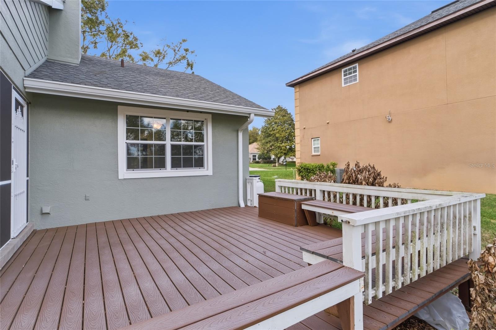 VILLAGE GREEN - Residential