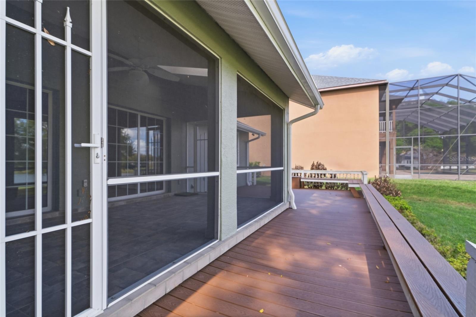 VILLAGE GREEN - Residential