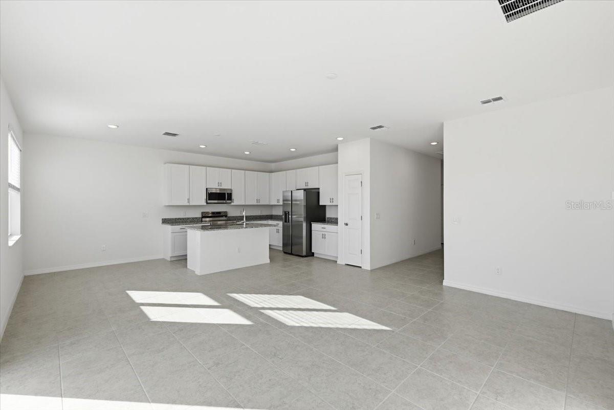 1552 GARDINER STREET