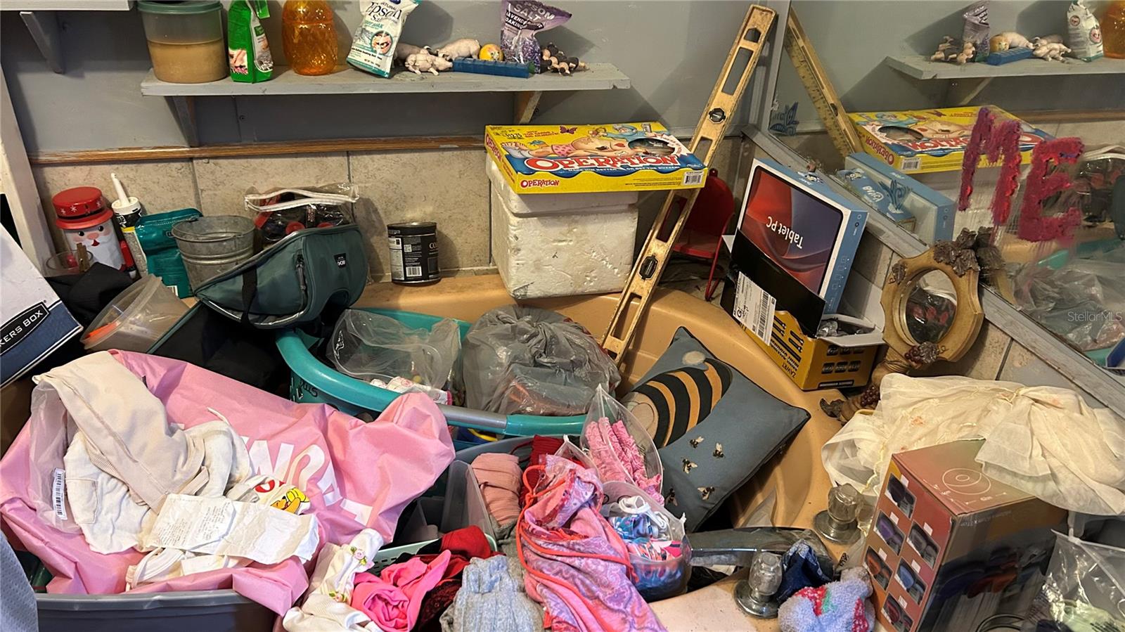 WHITFIELD ACRES SUB - Residential