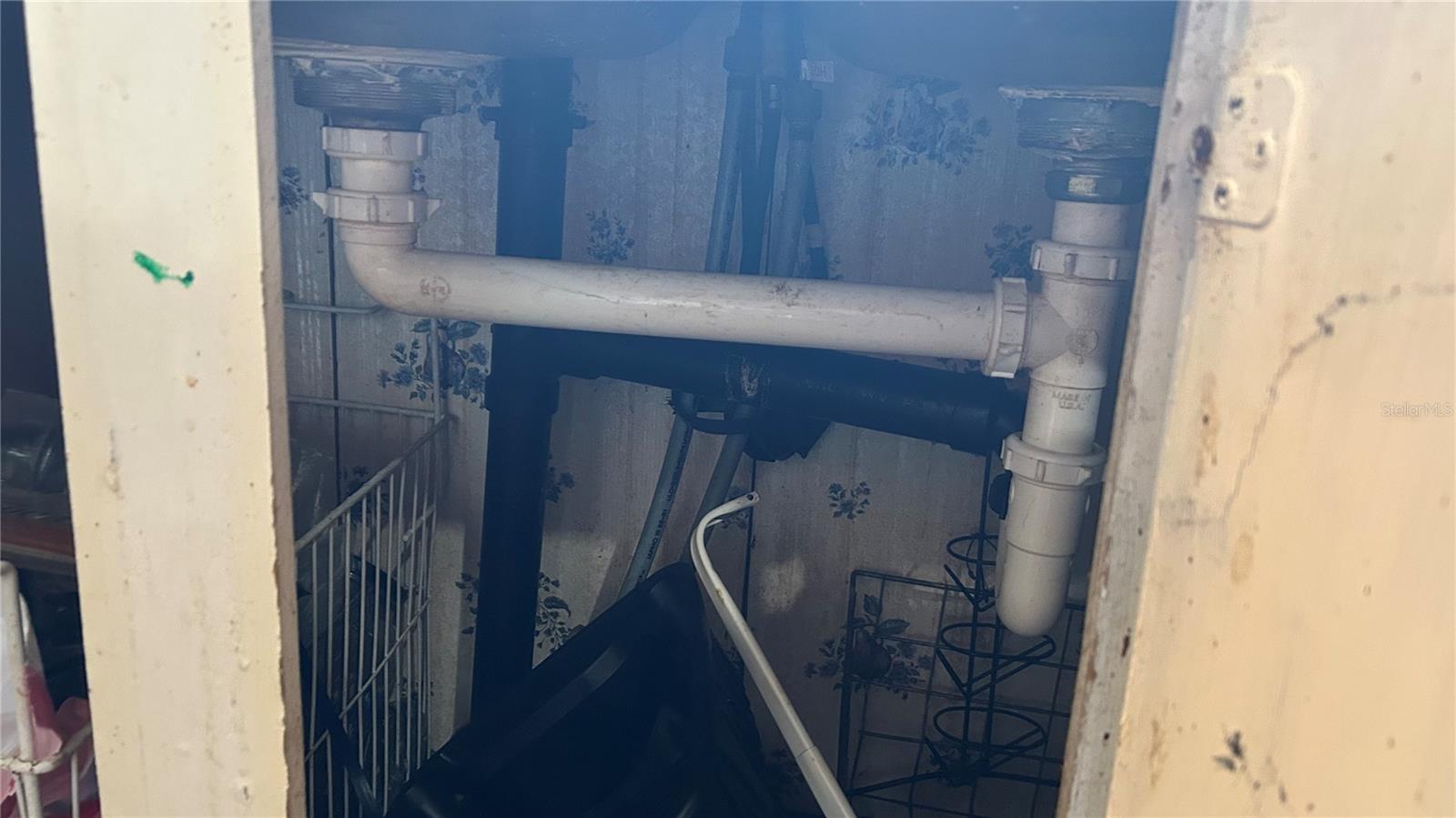 WHITFIELD ACRES SUB - Residential