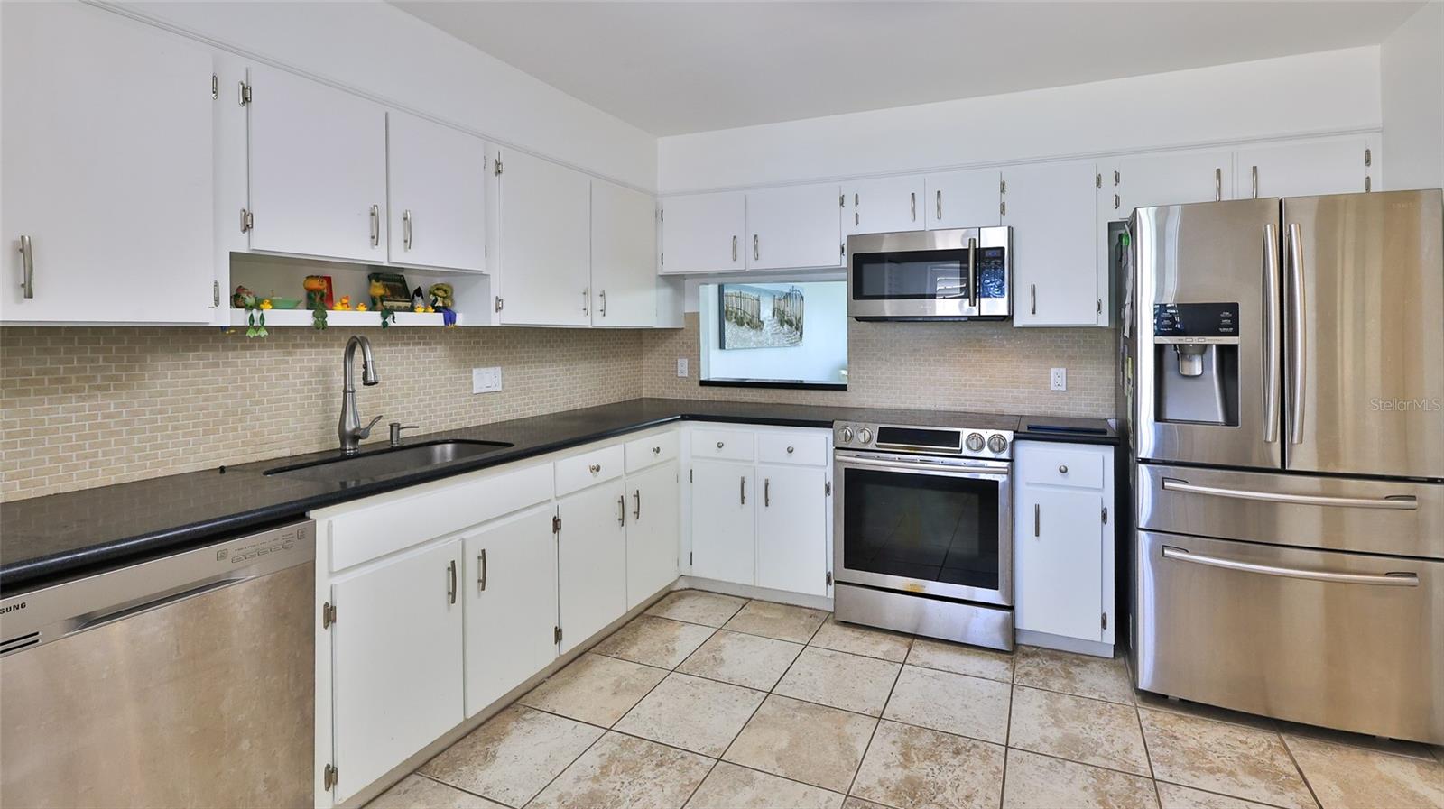 FAIRGREEN HOA UNIT VI - Residential