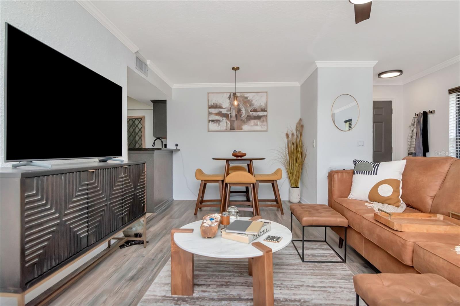 708 LYNDHURST STREET 123