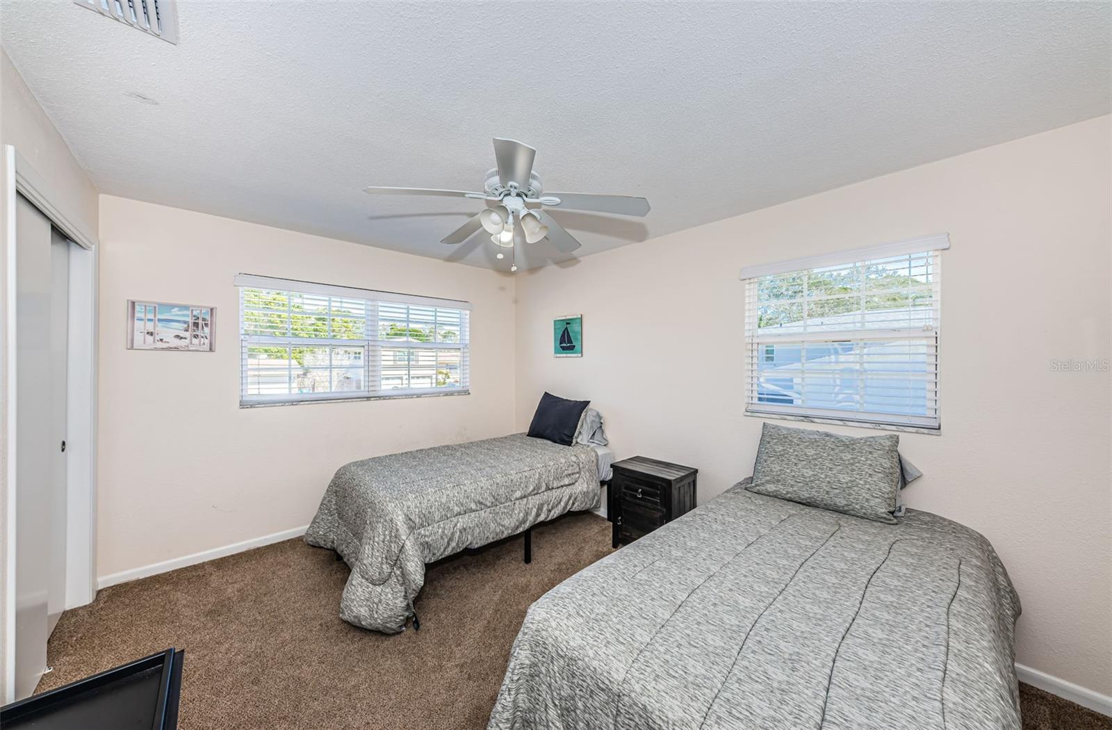 RIVIERA HGTS 1ST ADD - Residential Lease