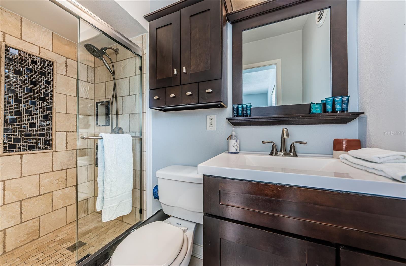 RIVIERA HGTS 1ST ADD - Residential Lease