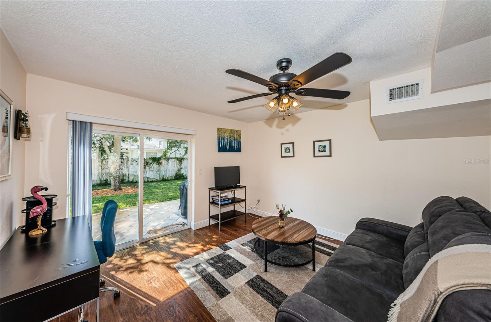 RIVIERA HGTS 1ST ADD - Residential Lease