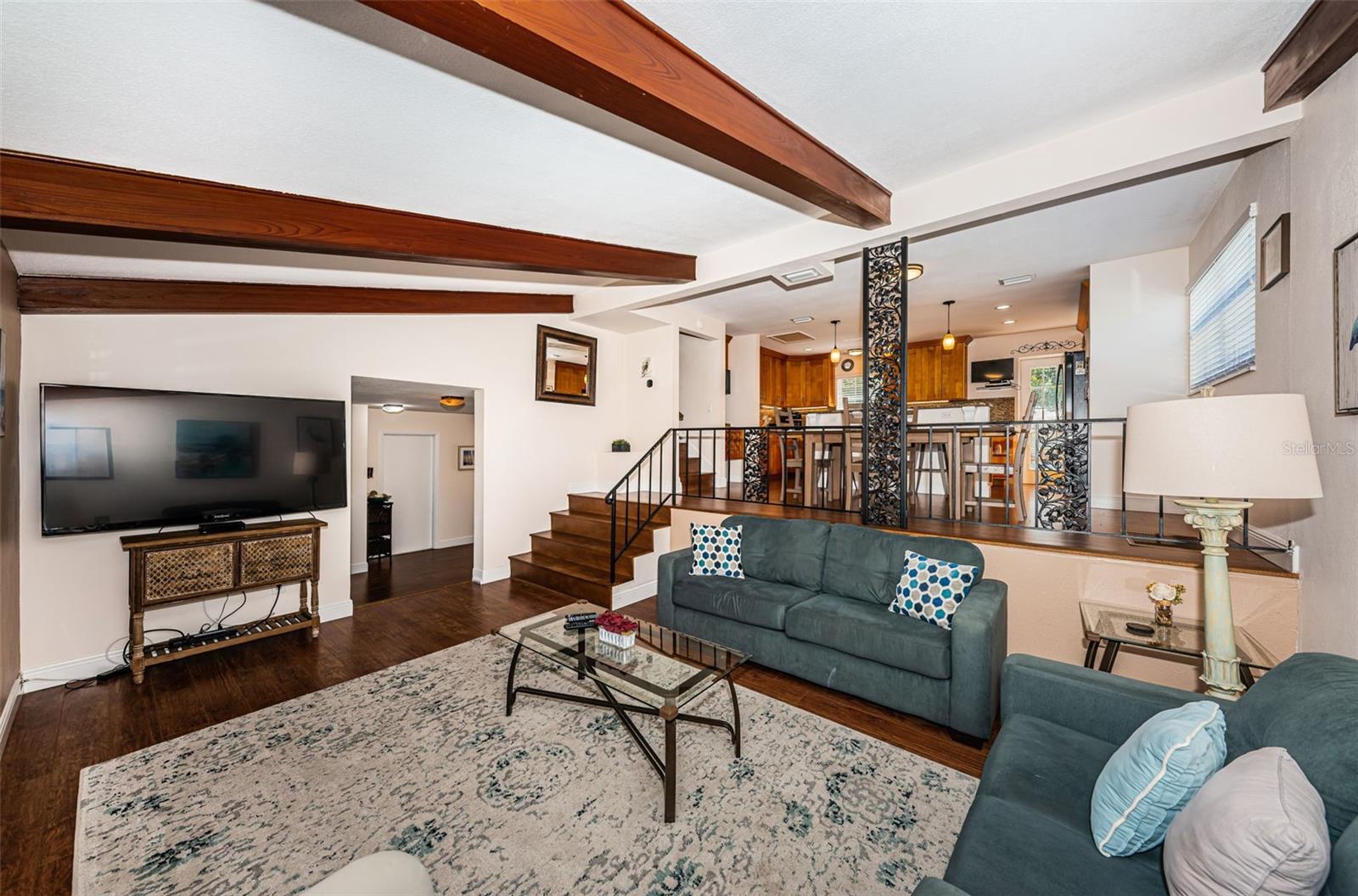 RIVIERA HGTS 1ST ADD - Residential Lease