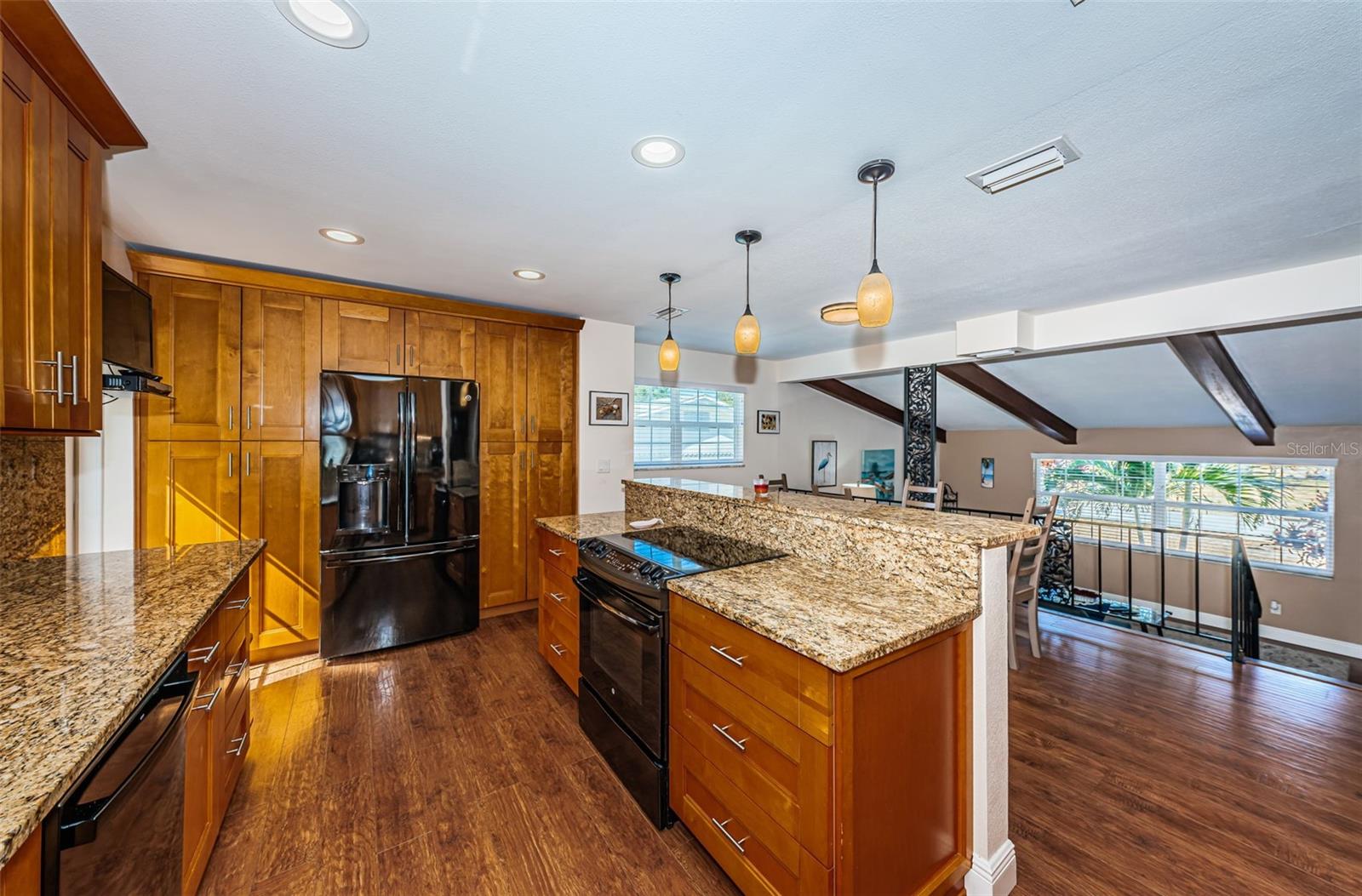 RIVIERA HGTS 1ST ADD - Residential Lease