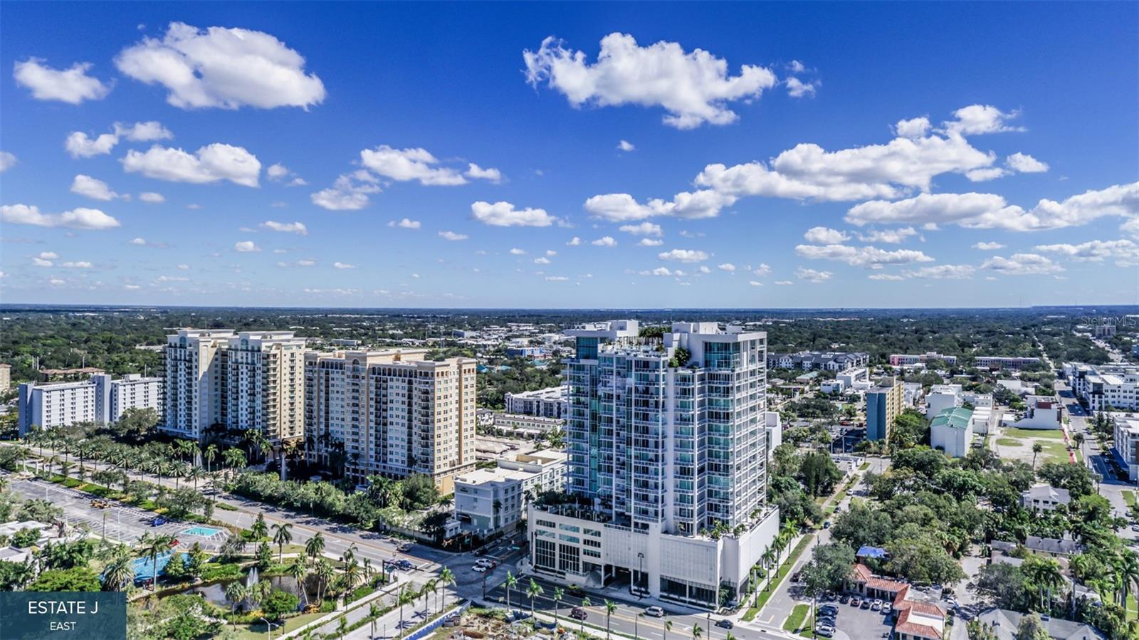 555 QUAY COMMON 1704