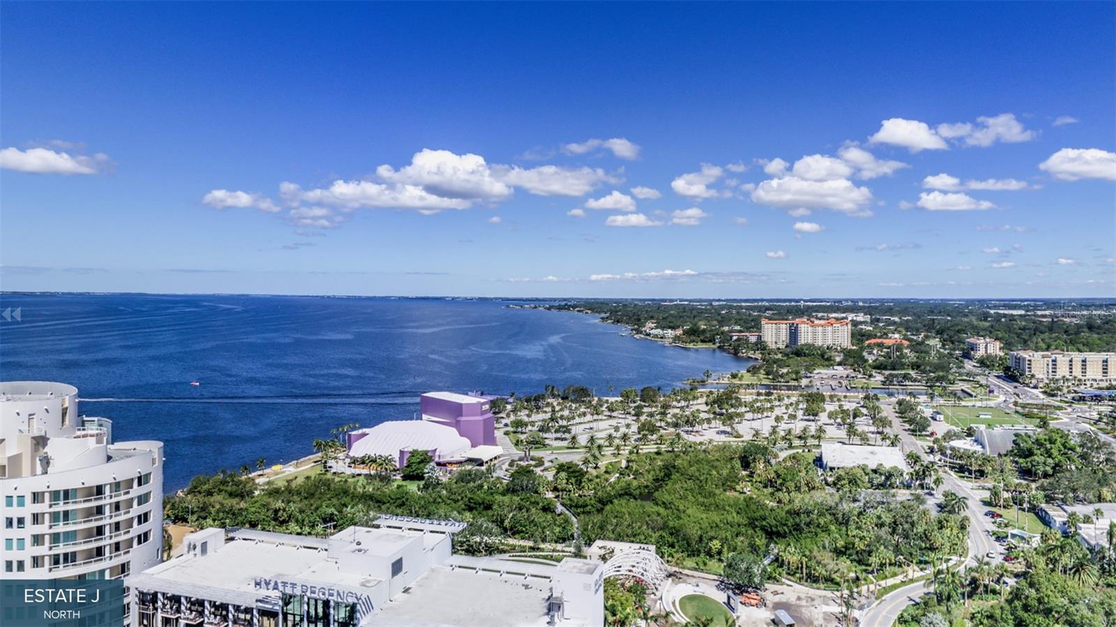 555 QUAY COMMON 1704
