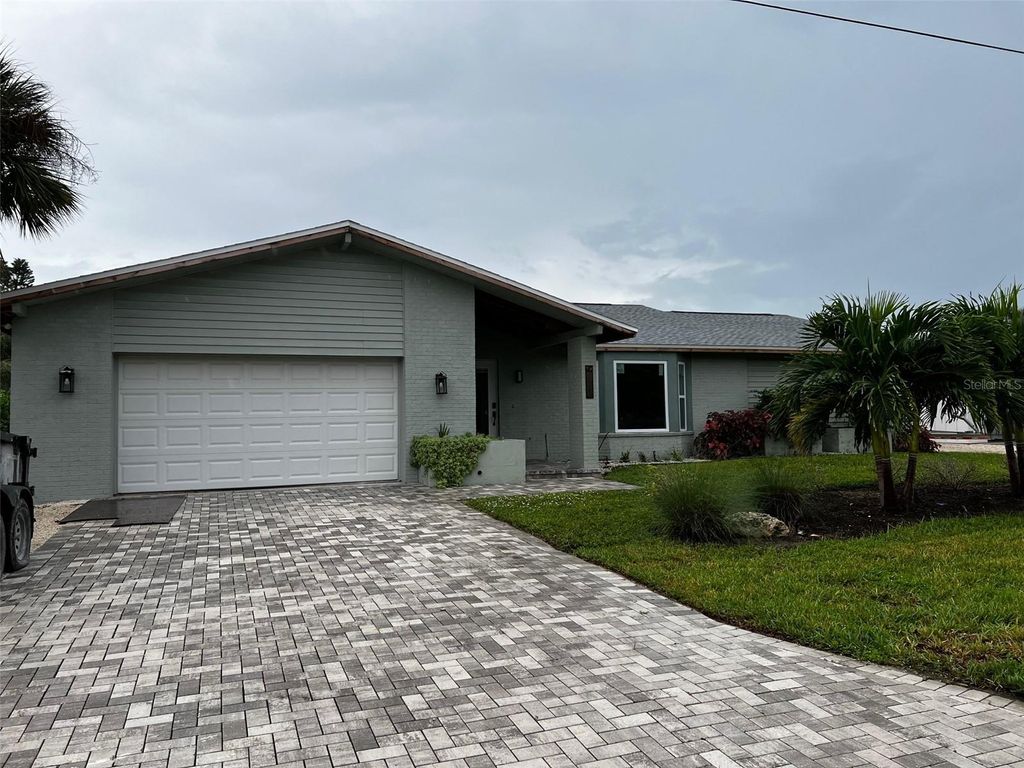 Photo of 403 28th Street, Holmes Beach, FL 34217 (MLS # A4685681)