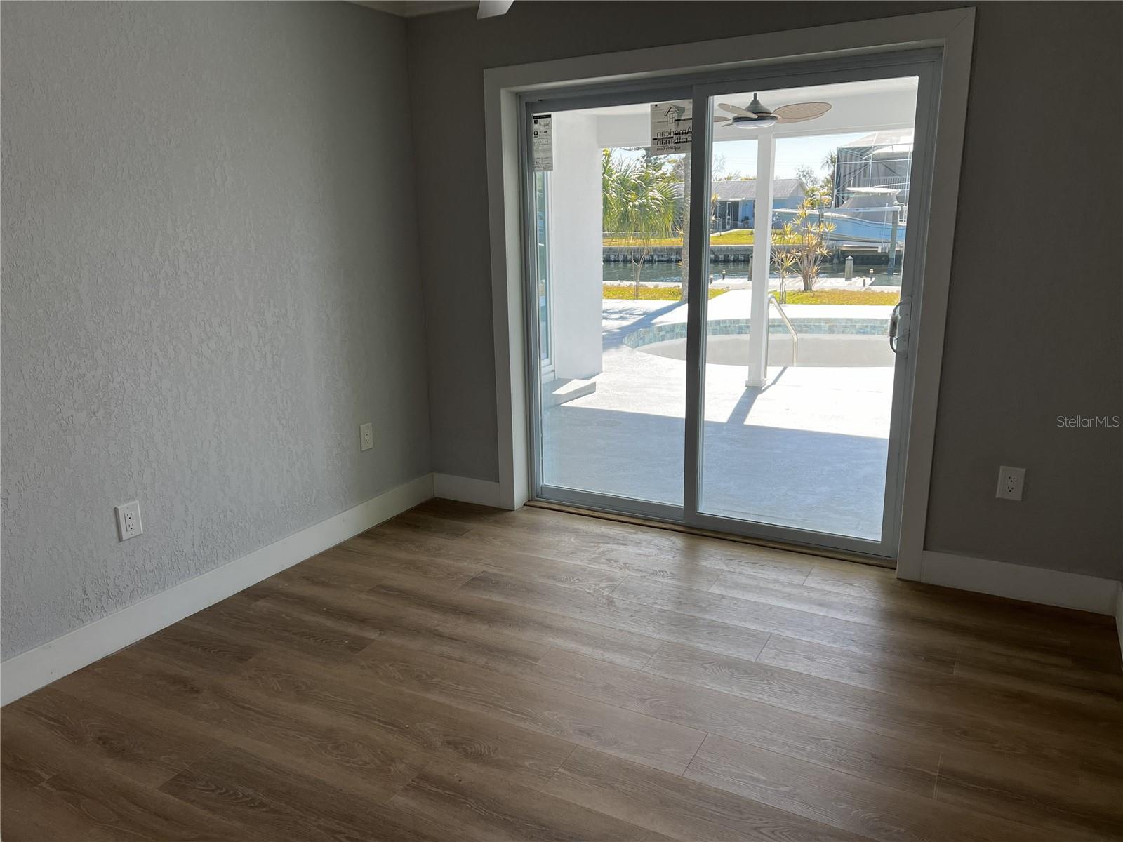 SUNRISE PARK - Residential Lease