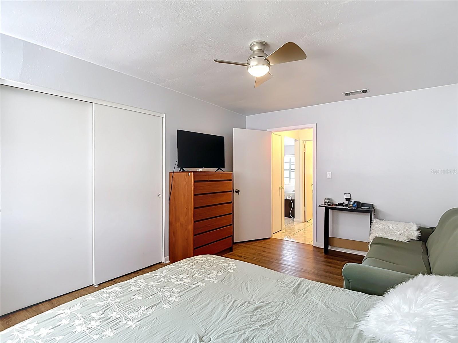 IMPERIAL EMBASSY CONDO - Residential