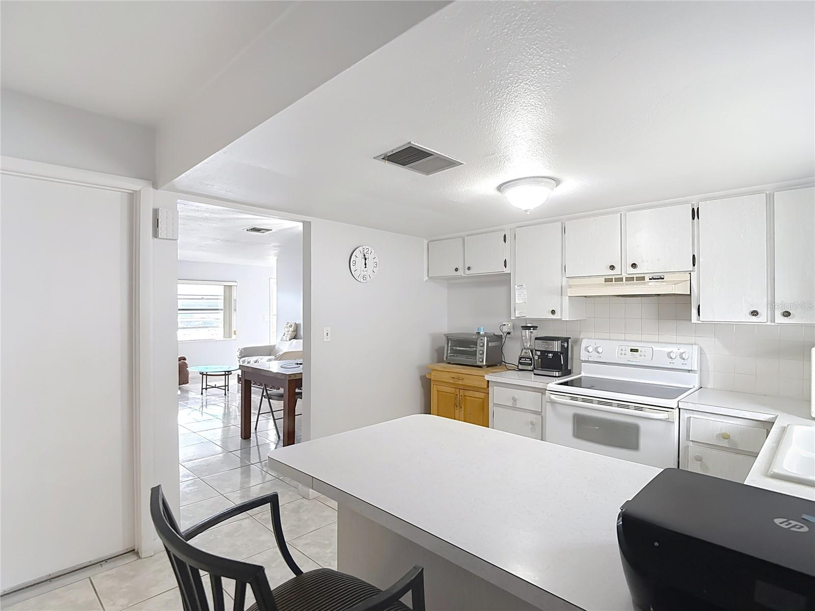 IMPERIAL EMBASSY CONDO - Residential