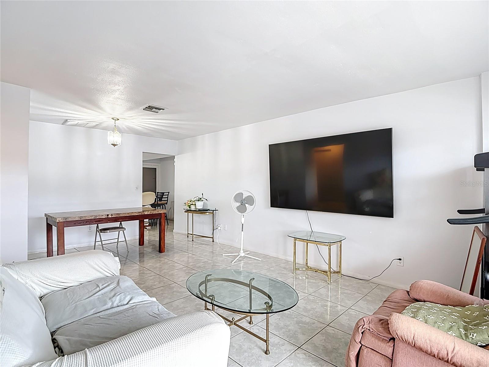 IMPERIAL EMBASSY CONDO - Residential