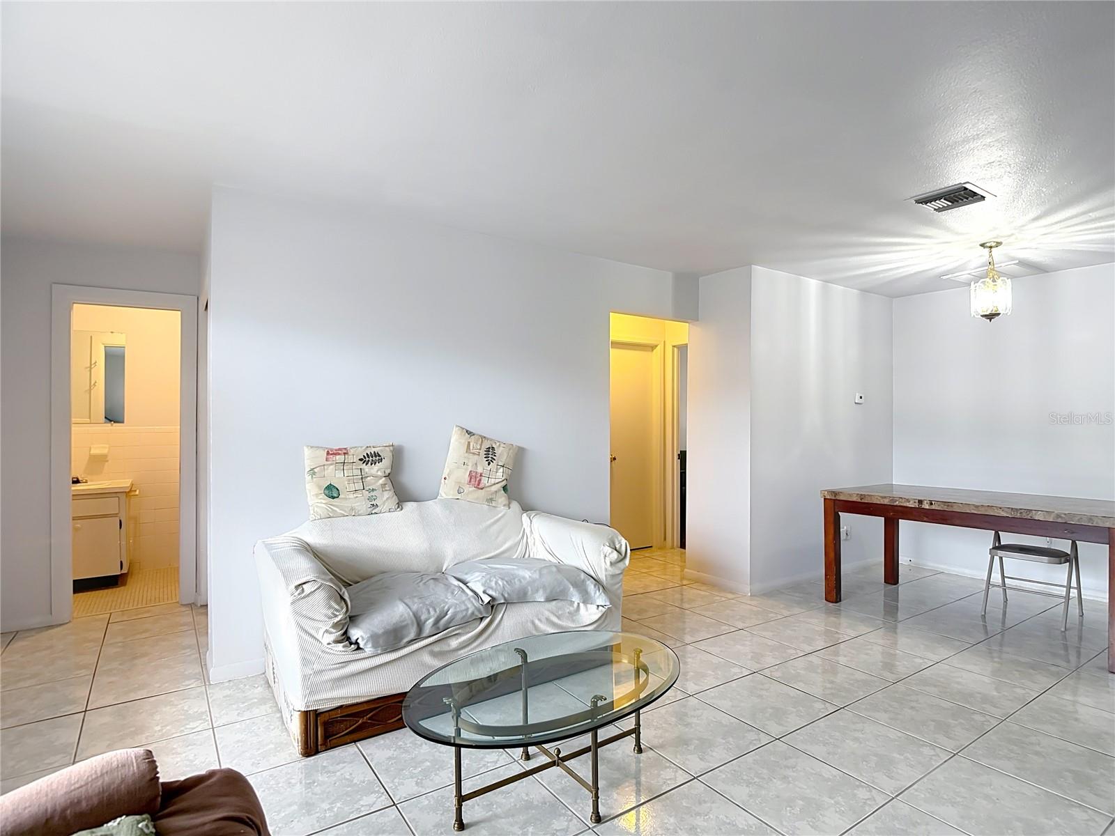 IMPERIAL EMBASSY CONDO - Residential