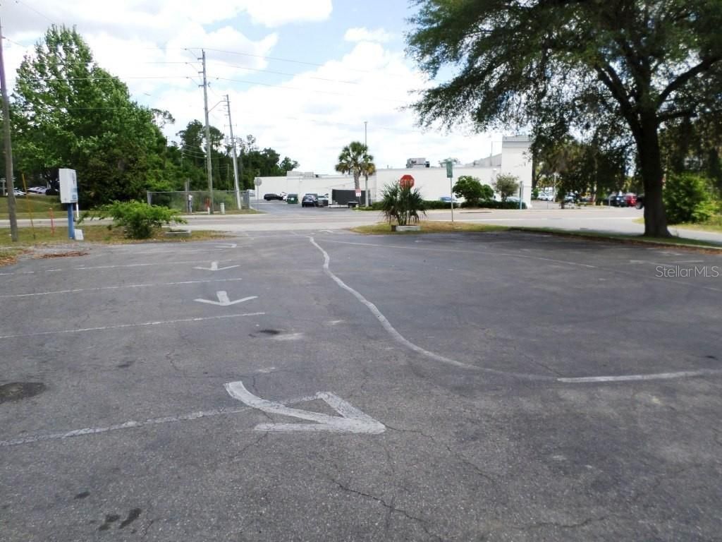 Photo of 20312 Robinson Rd, Dunnellon, FL 34431 (MLS # OM725324)