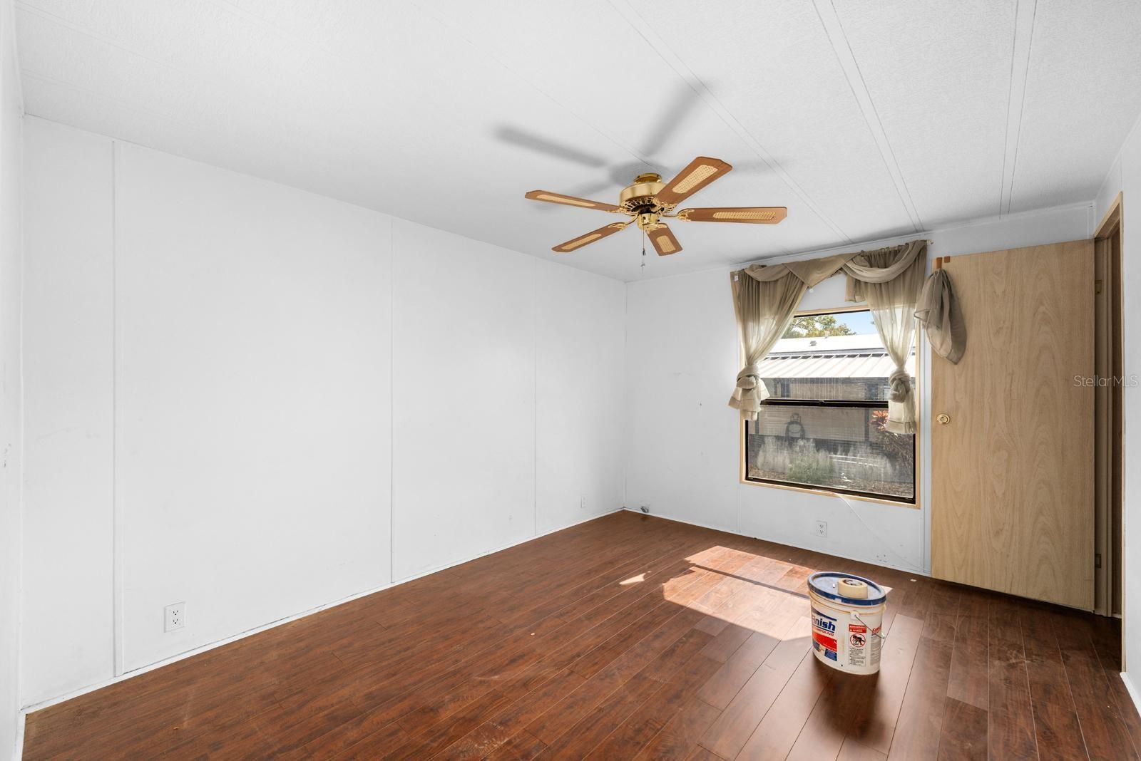 FOXWOOD LAKE ESTATES - Residential