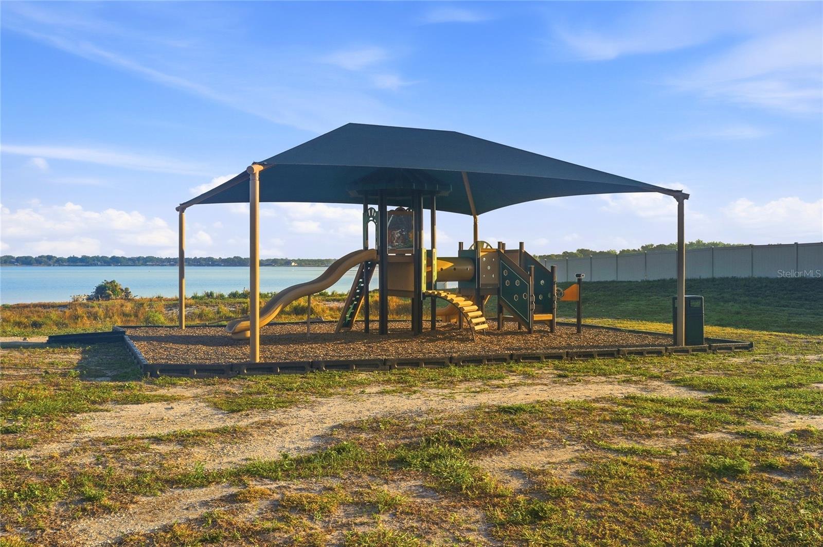 RANCHES/LK MCLEOD I - Residential