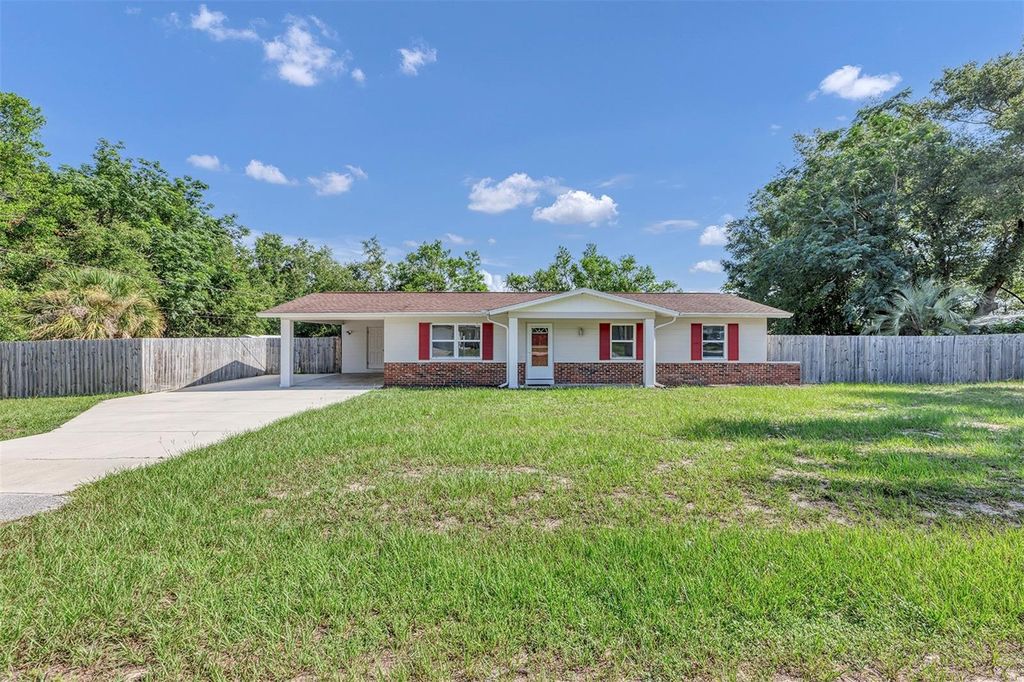Photo of 9375 SE 163rd Lane, Summerfield, FL 34491 (MLS # G5114817)