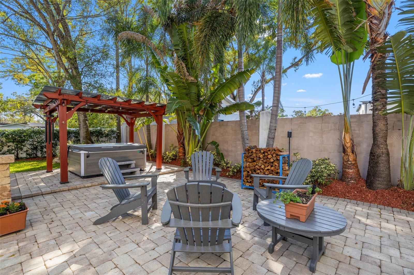 WELLSWOOD ESTATES UNIT 2 - Residential