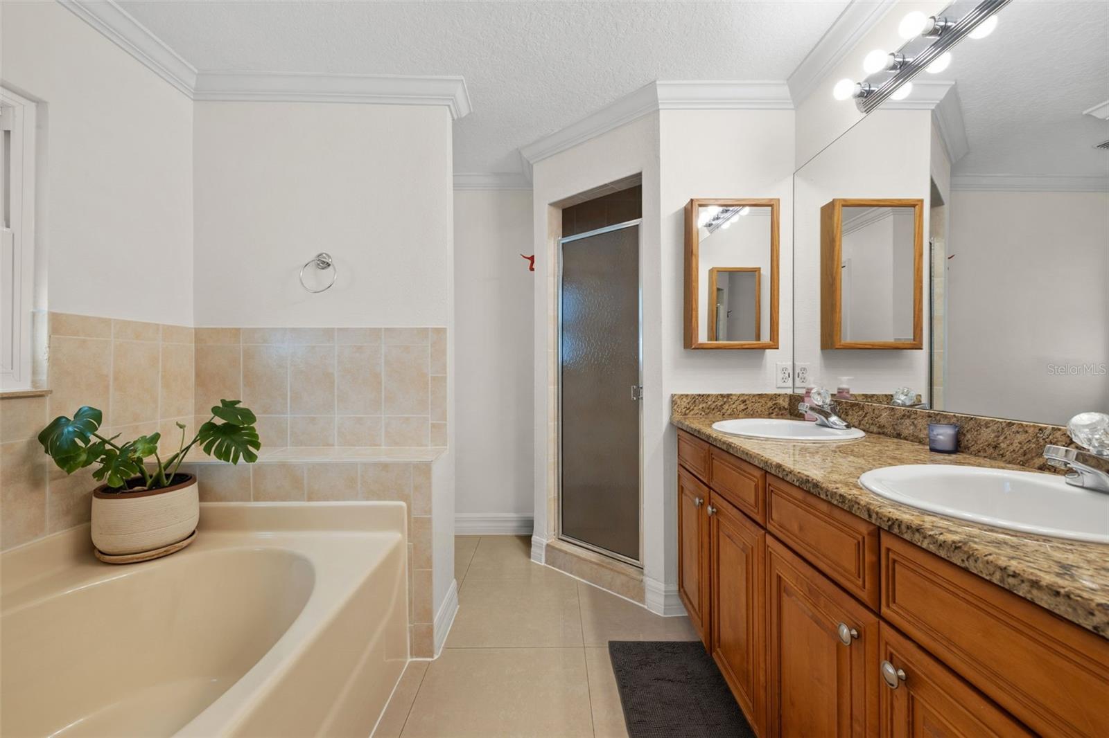 WELLSWOOD ESTATES UNIT 2 - Residential