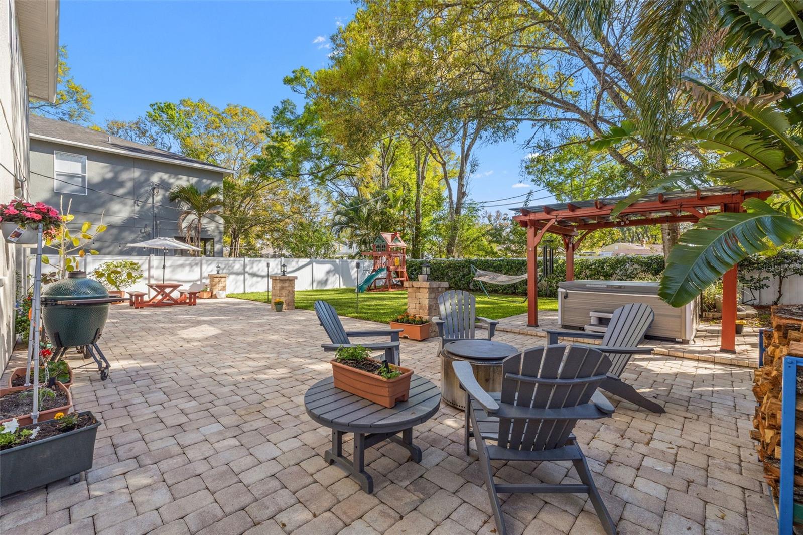 WELLSWOOD ESTATES UNIT 2 - Residential