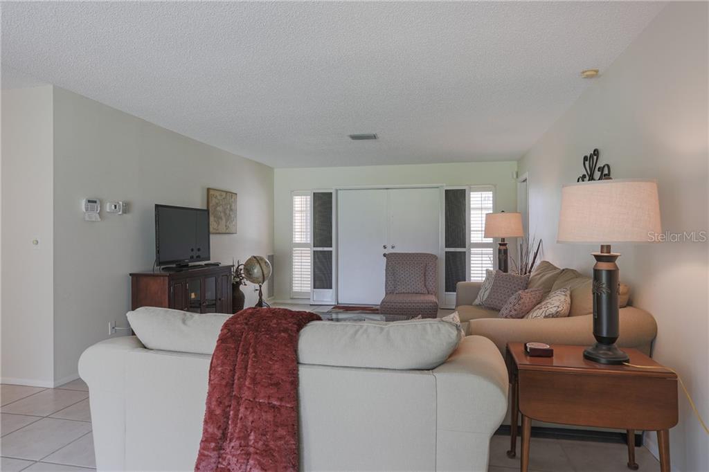 PALM AIRE AT SARASOTA NO 9 B CO - Residential Lease