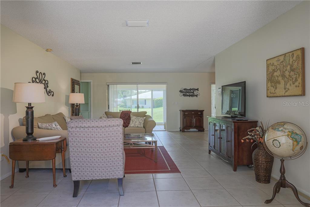 PALM AIRE AT SARASOTA NO 9 B CO - Residential Lease