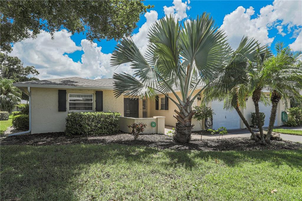 SARASOTA'S PALM AIRE GOLF & COUNTRY CLUB Villa available for rent. The turnkey furnished villa has three bedrooms, two bathrooms, tile floors throughout, comfortable living room, dining room and a large kitchen. The primary bedroom has a king sized bed, walk in closet and en-suite bathroom with a stall shower. The guest bedroom has two twin beds. The second guest bedroom is set up as a den with two twin pull out sofa chairs. Roomy Screened LANAI overlooking the common green space and community pool. Great Location in Palm Aire Golf Country Club, with many shopping centers and Restaurants to choose from on University Parkway and the University Town Center. Just minutes from Downtown Sarasota and Lakewood Ranch Town Center. Call today as this will not last long.