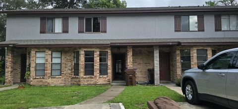 1834 FOXHALL CIRCLE KISSIMMEE FL 34741