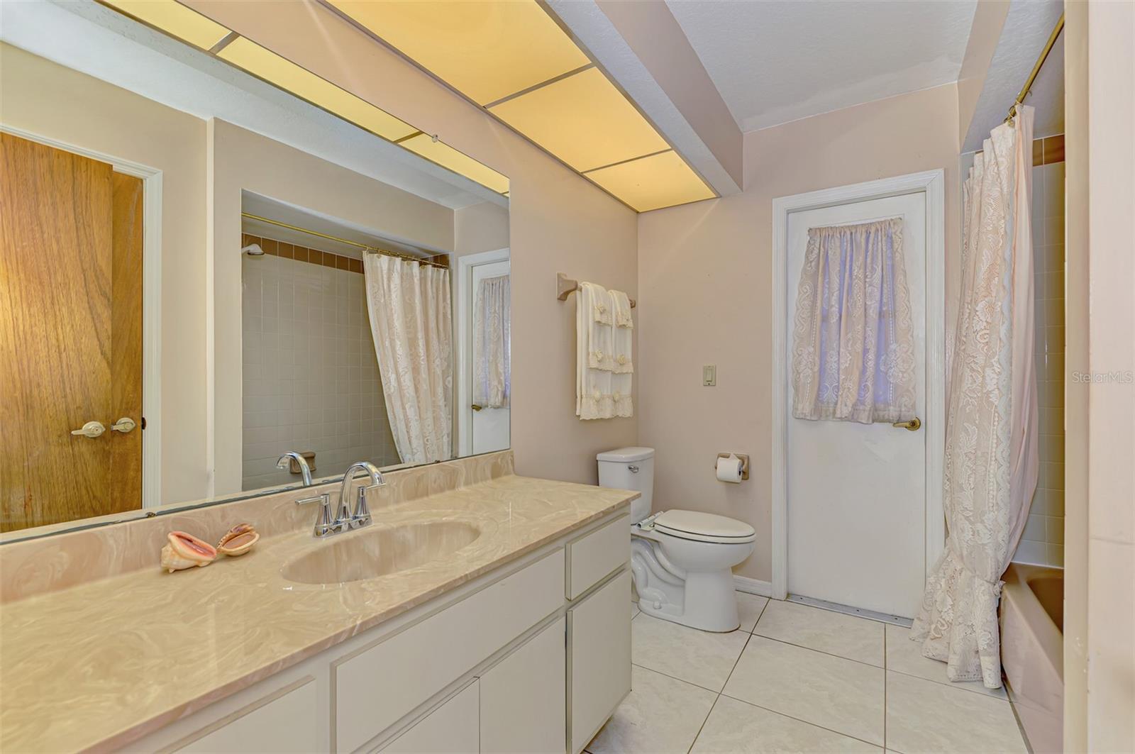 GULF VIEW ESTATES - Residential