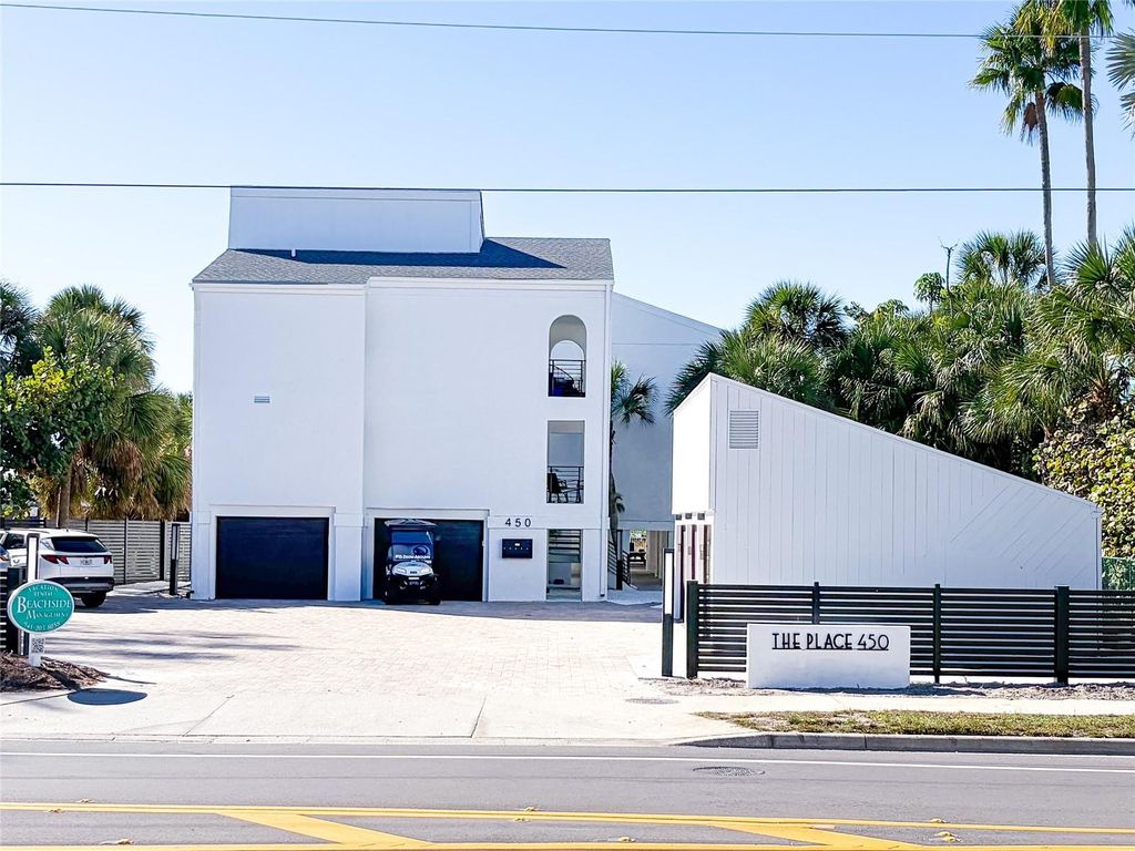 Photo of 450 Beach Road #4, Sarasota, FL 34242 (MLS # A4681112)