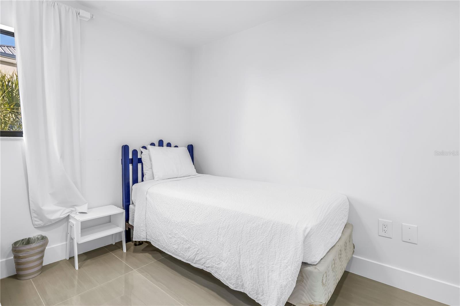 PLACE 450 - Residential