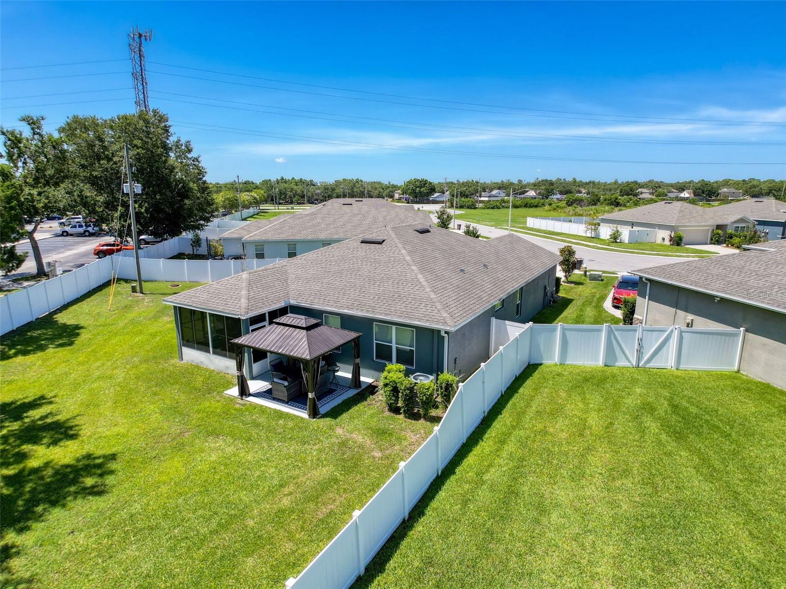 8855 PRAIRIE CREEK DRIVE