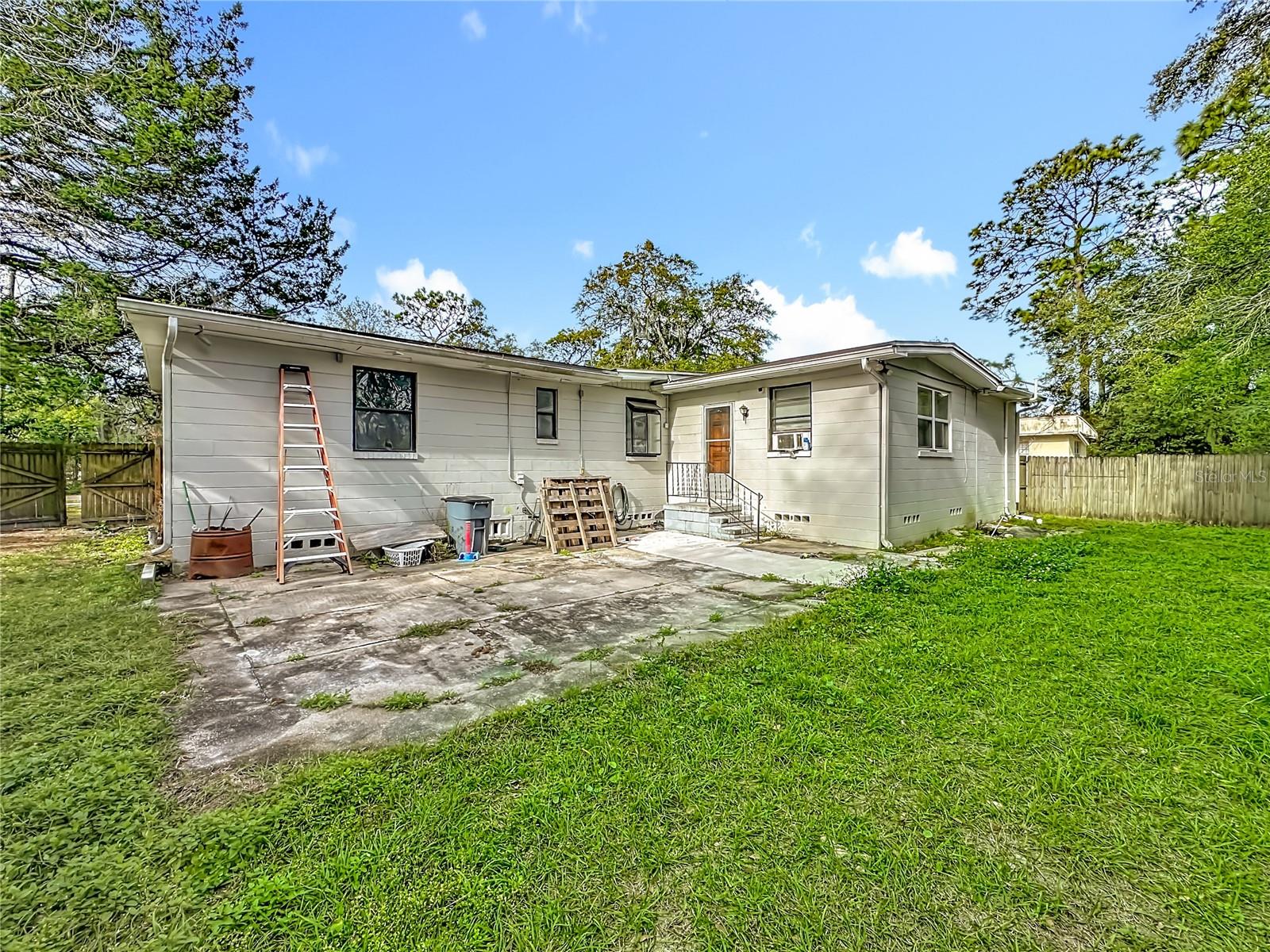 LAKE FOREST HILL UNIT 03A - Residential