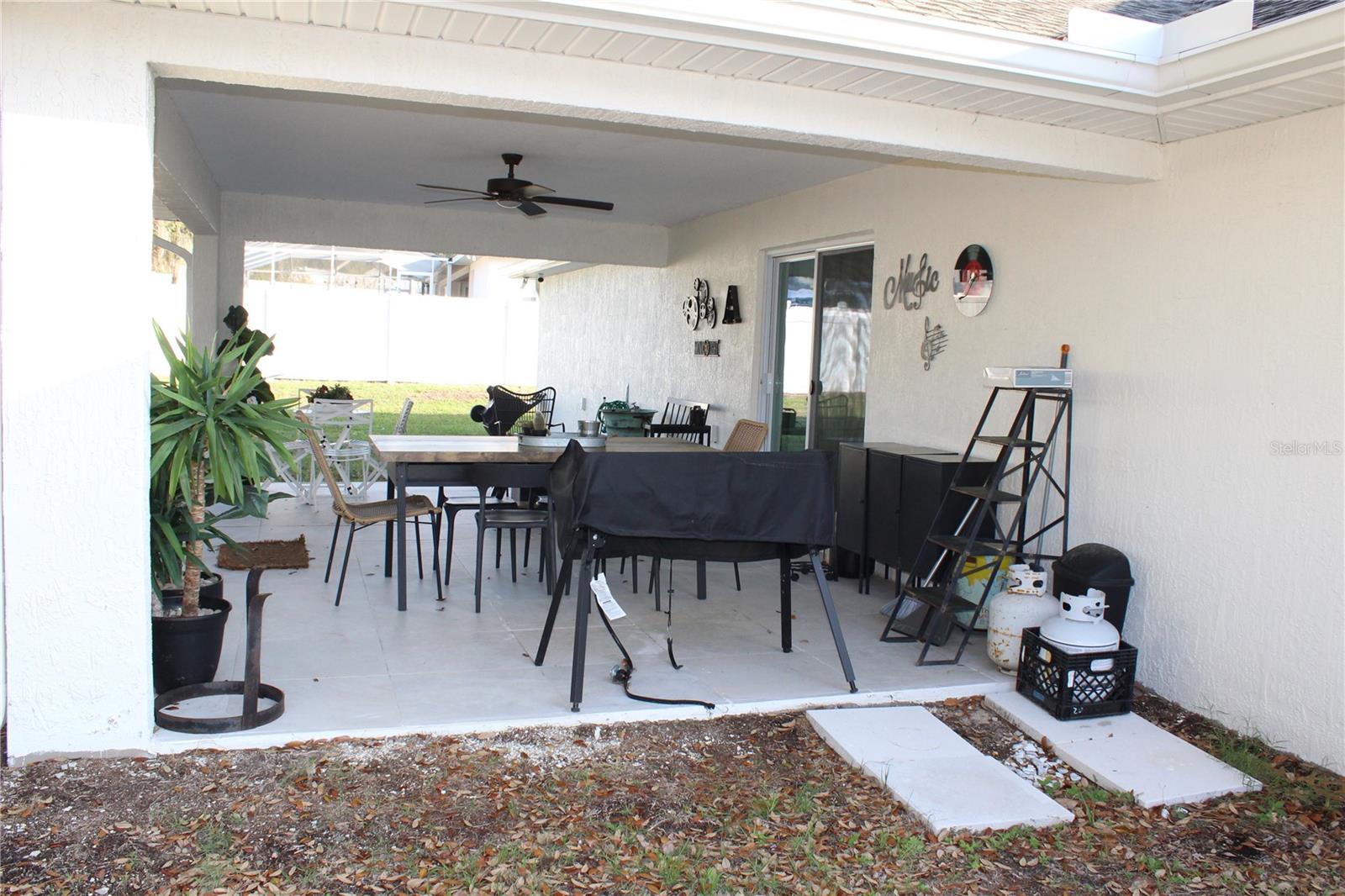 MARION OAKS UN 11 - Residential