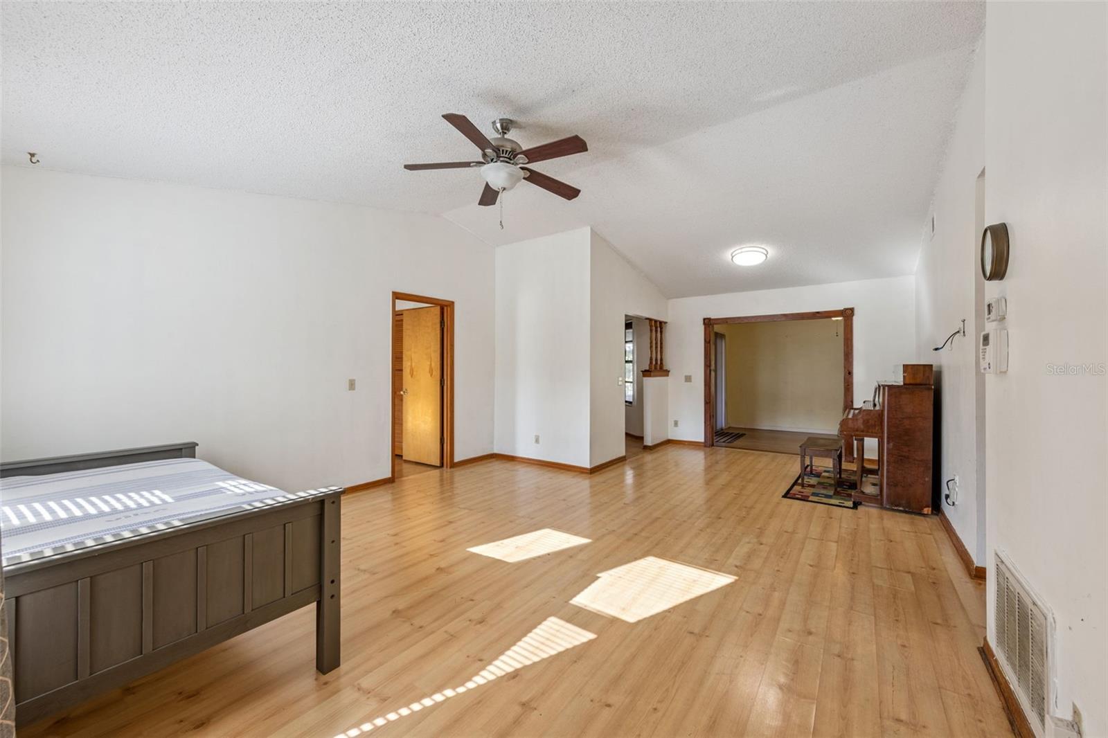 DELTONA LAKES UN 20 G - Residential