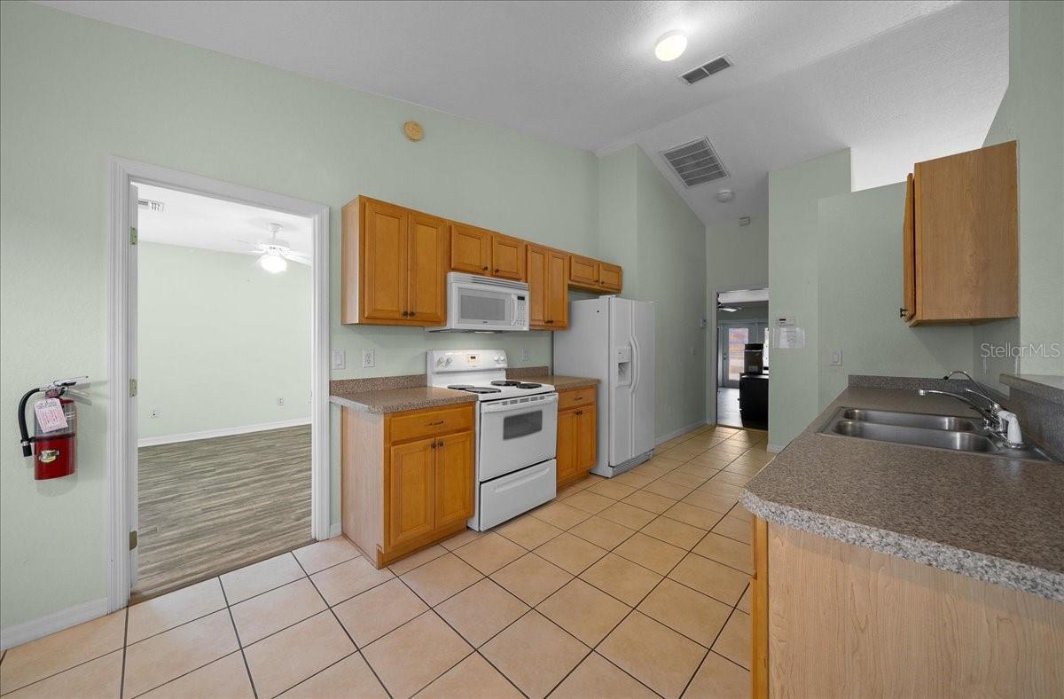 ORANGE BLOSSOM HILLS UN 01 - Residential