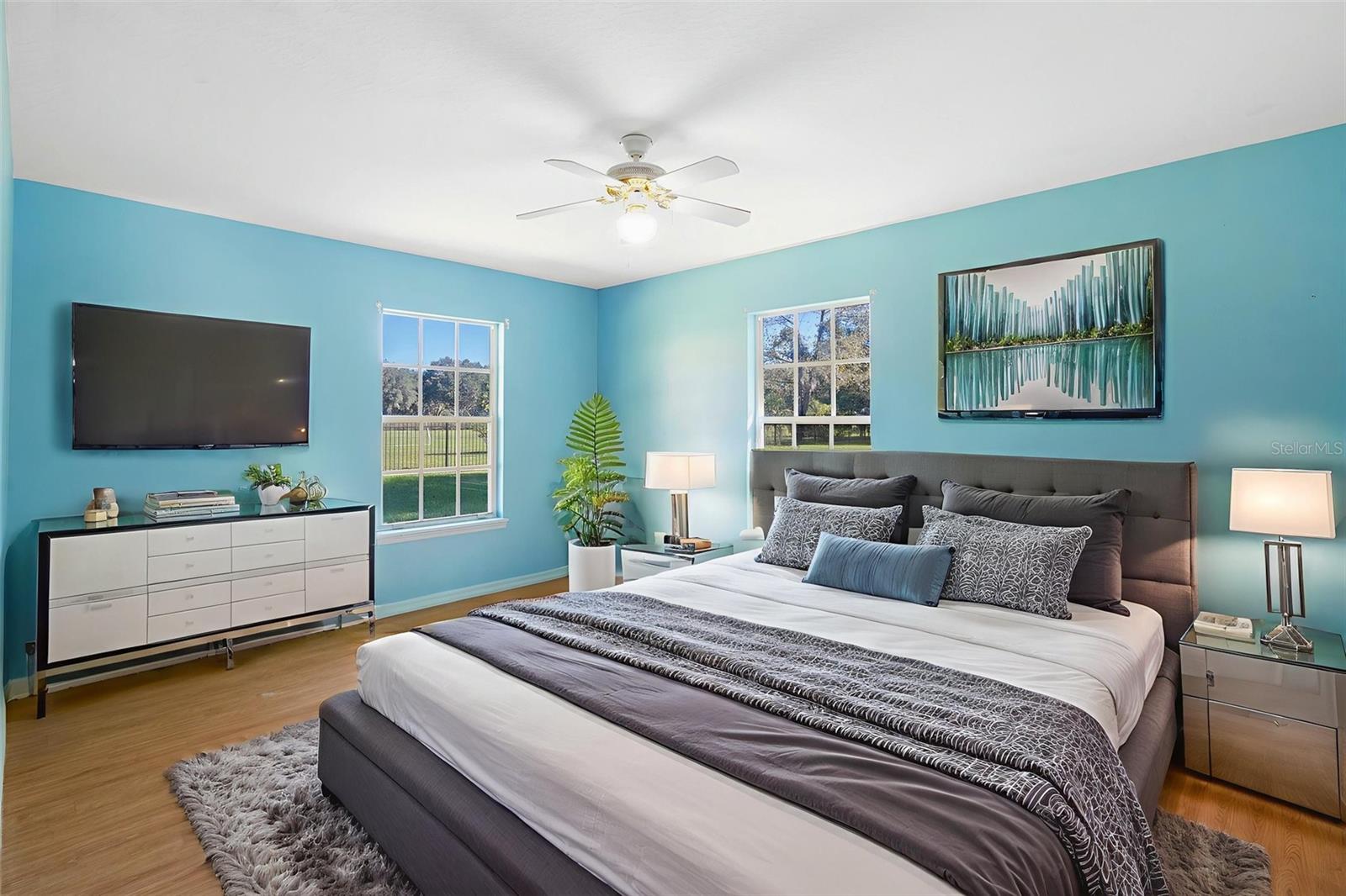 MARKHAM WOODS - Residential