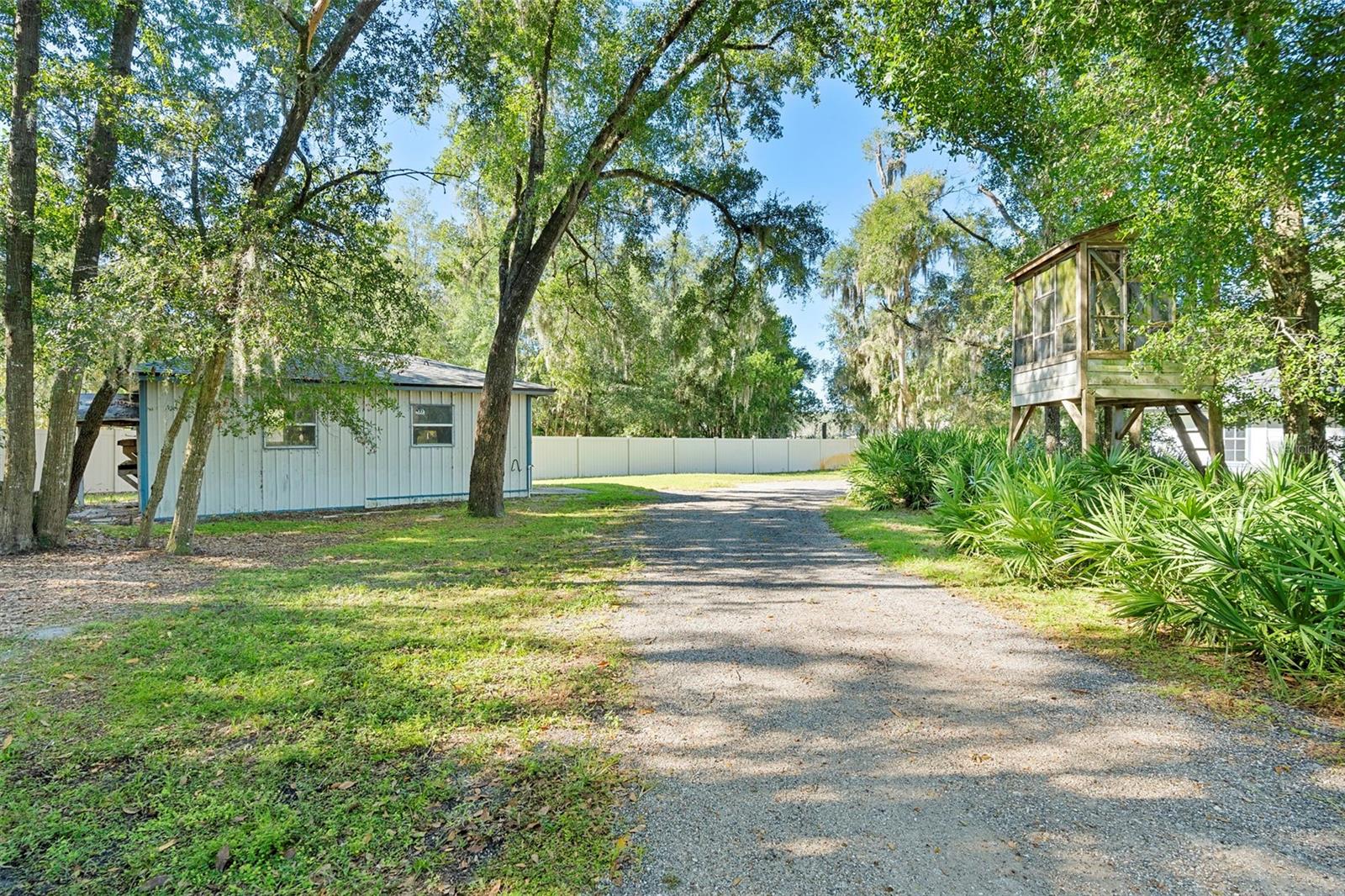 1460 LAKE MARKHAM ROAD