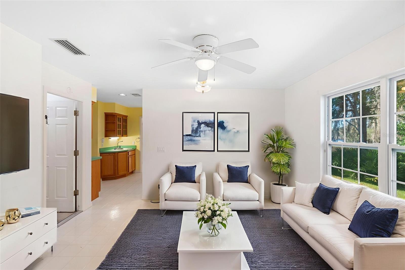 MARKHAM WOODS - Residential