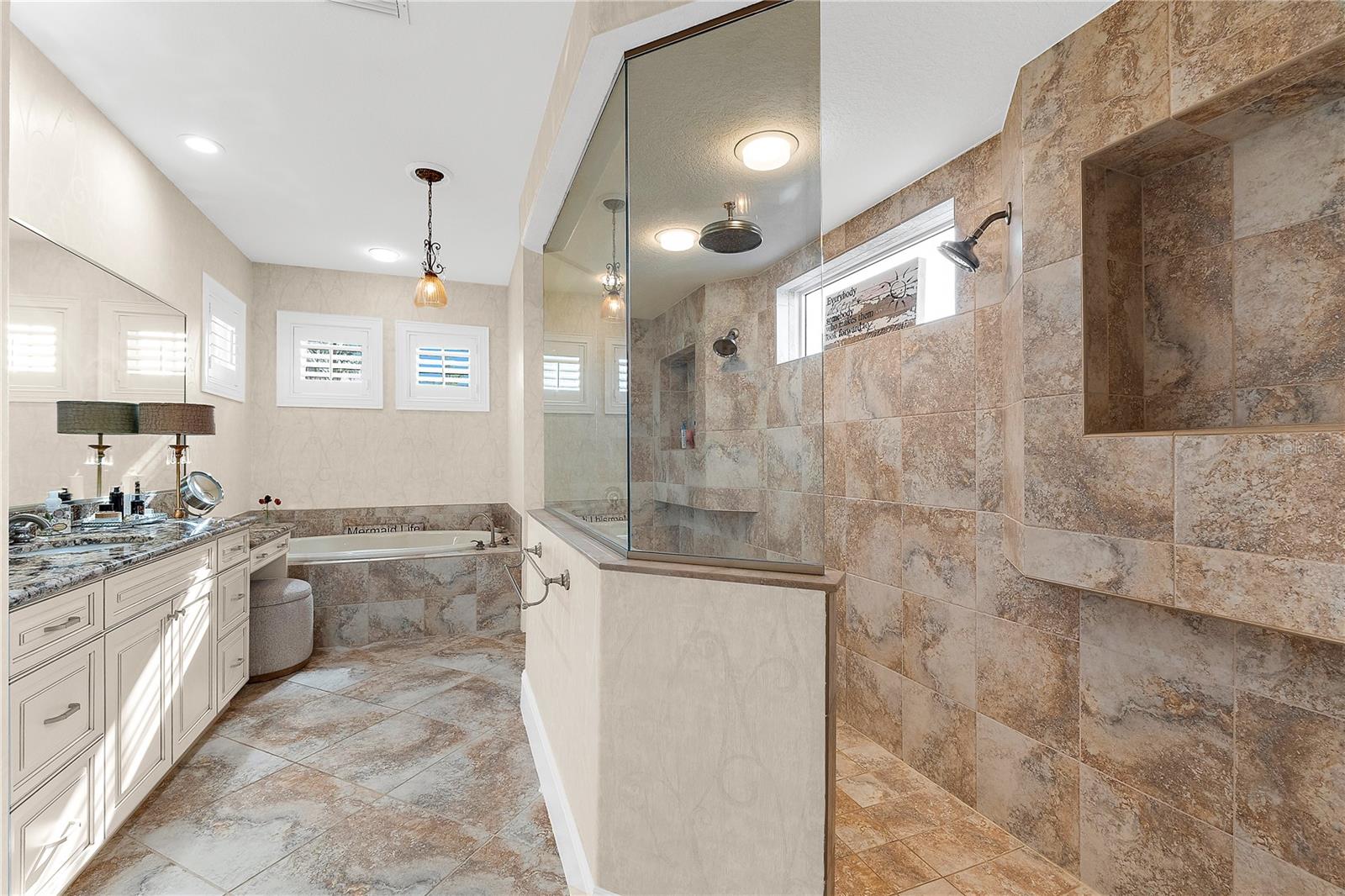 HIDEAWAY BAY SUB - Residential
