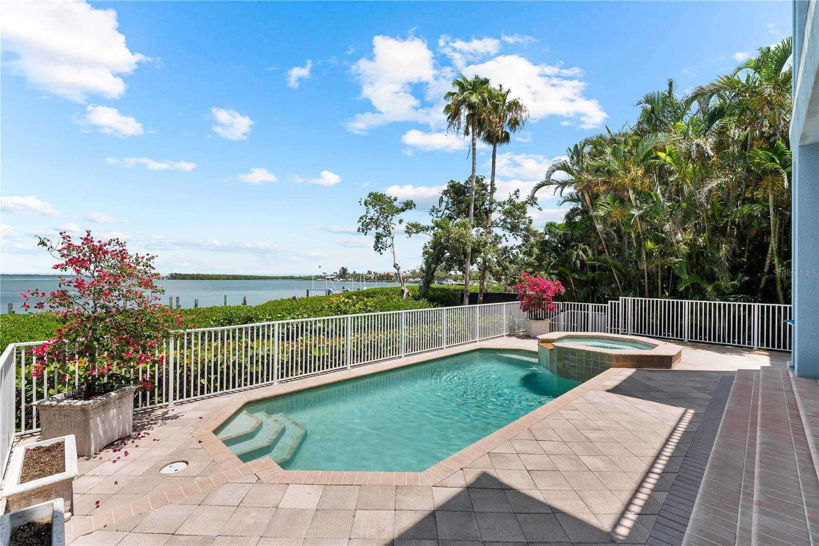 HIDEAWAY BAY SUB - Residential