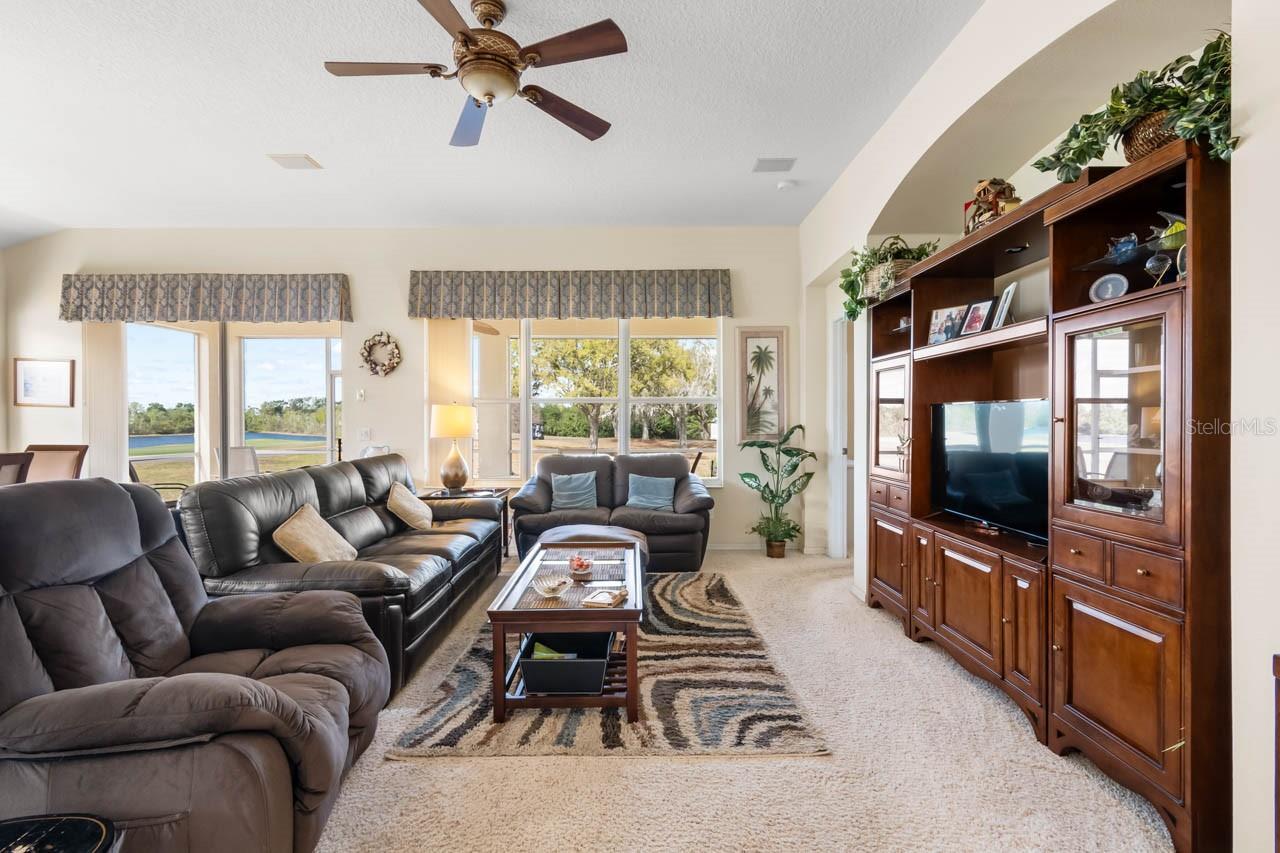 SUN CITY CENTER UNIT 262 PH - Residential