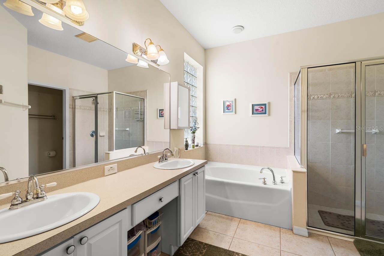 SUN CITY CENTER UNIT 262 PH - Residential