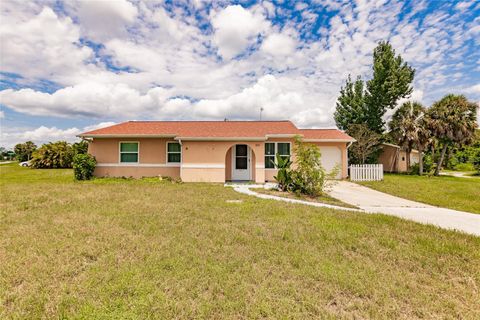 A home in PORT CHARLOTTE