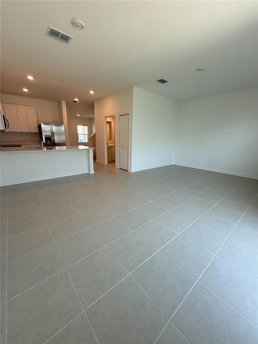 WESTVIEW 22 TH - Residential Lease