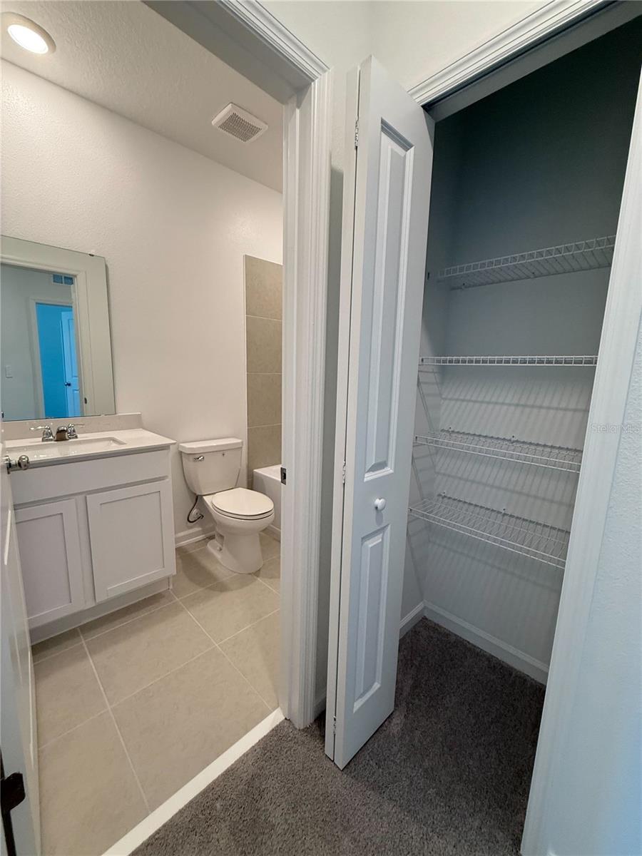 WESTVIEW 22 TH - Residential Lease