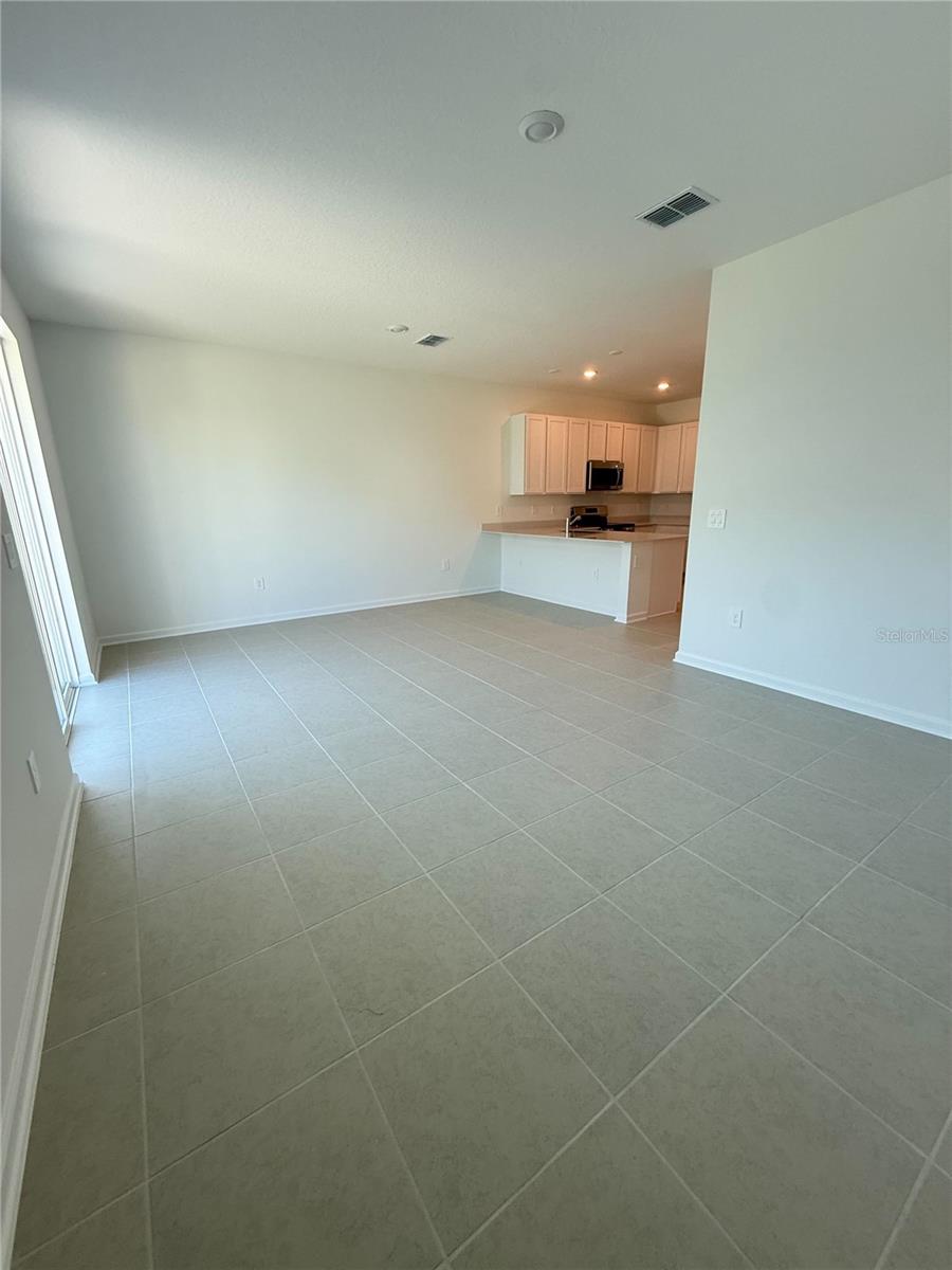 WESTVIEW 22 TH - Residential Lease